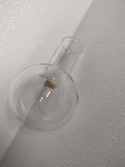 ROUND BOTTOM FLASK – BOROSILICATE GLASS