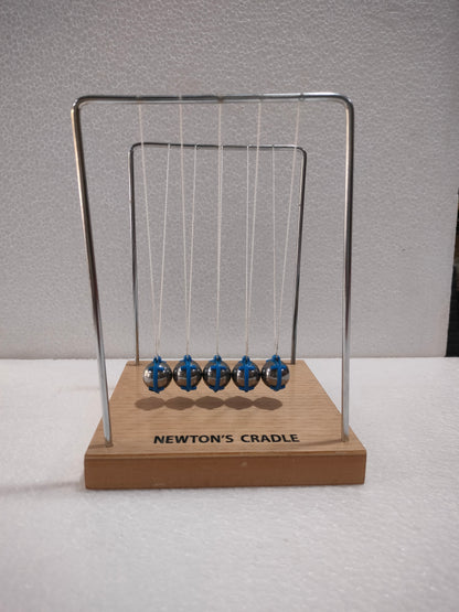 NEWTON'S CRADLE