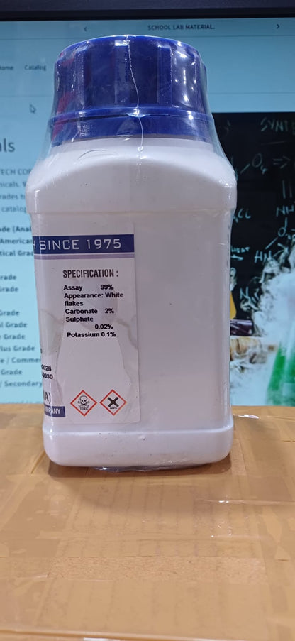 SODIUM HYDROXIDE FLAKES NAOH 500GM