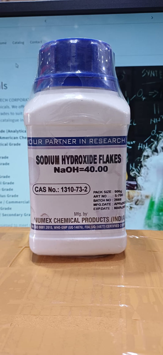 SODIUM HYDROXIDE FLAKES NAOH 500GM